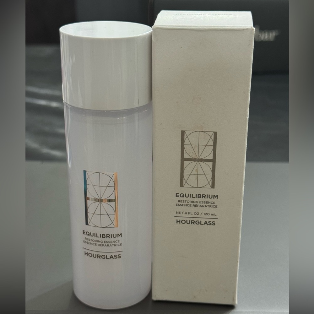 Hourglass Equilibrium Restoring Essence